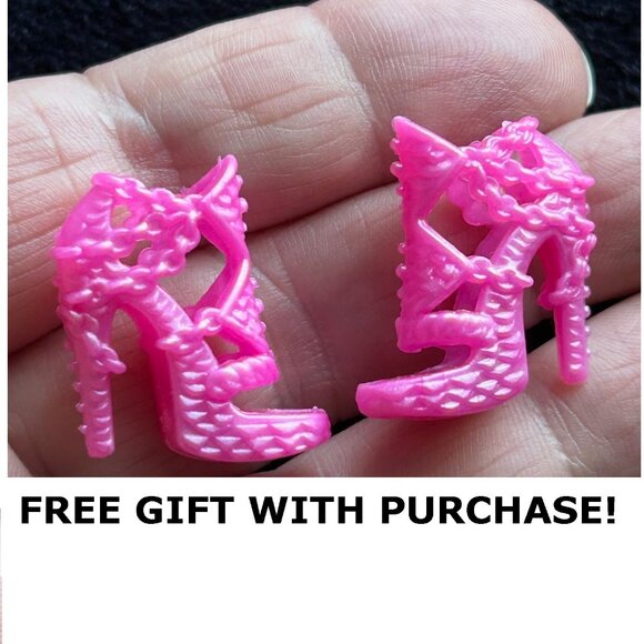 Big Lot of Barbie doll shoes Boots & Heels + Free Gift - Picture 10 of 10